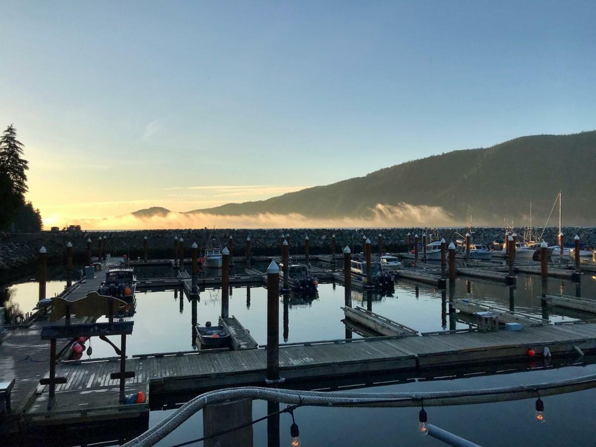 Port Renfrew Vacation Rentals Extérieur photo